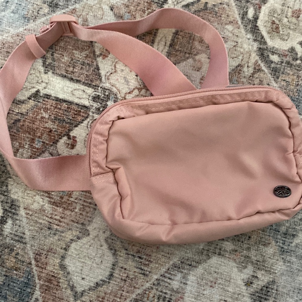 crossbody bag pink